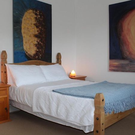 Malin Head Stay SolasTobann ArtHouse Room 1 Ensuite Exterior foto