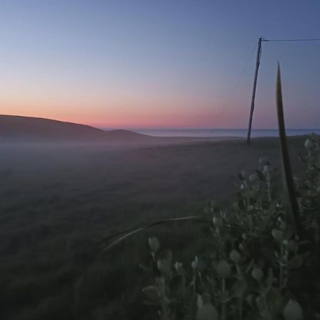 Malin Head Stay SolasTobann ArtHouse Room 1 Ensuite Exterior foto