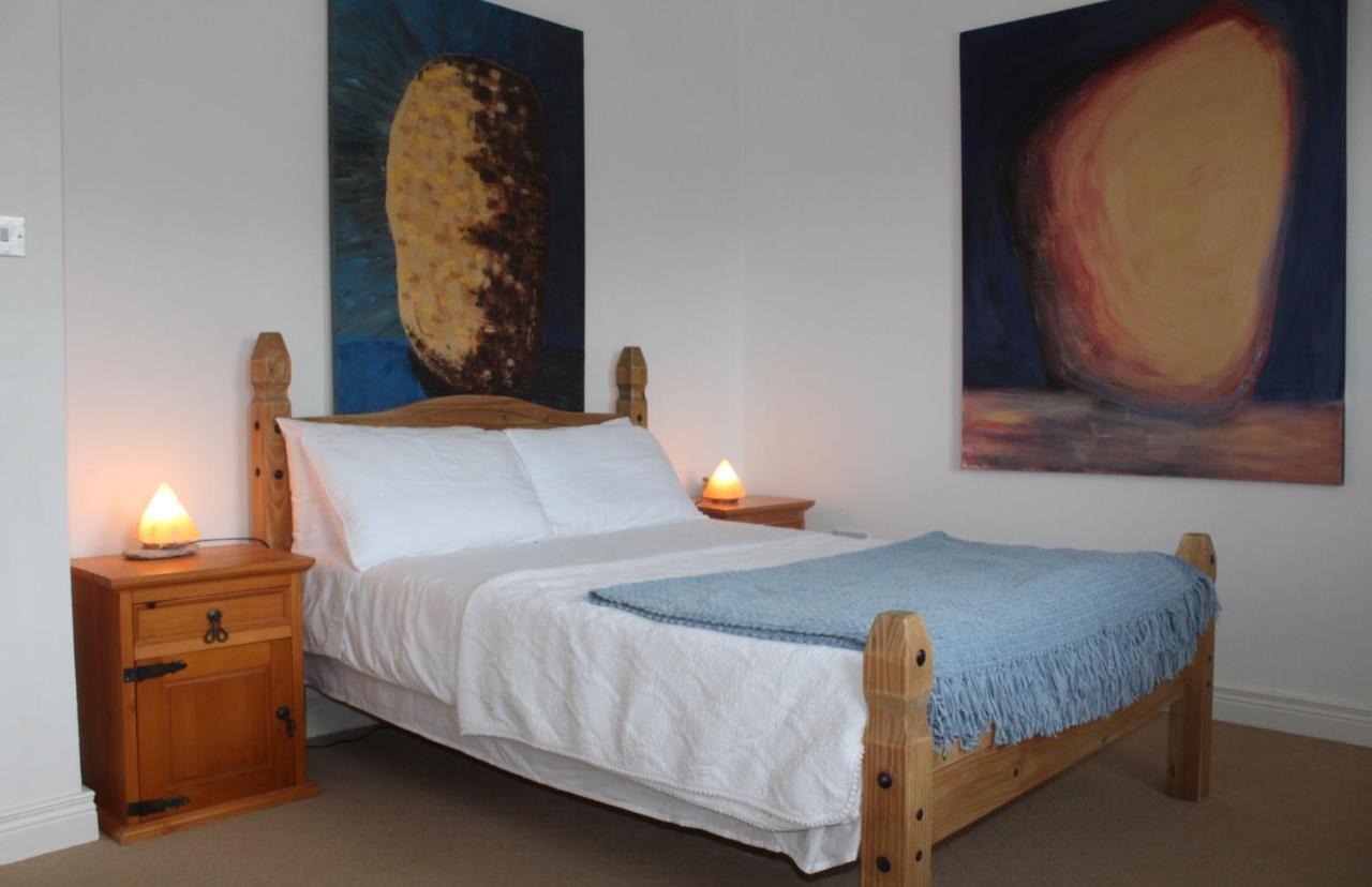 Malin Head Stay SolasTobann ArtHouse Room 1 Ensuite Exterior foto
