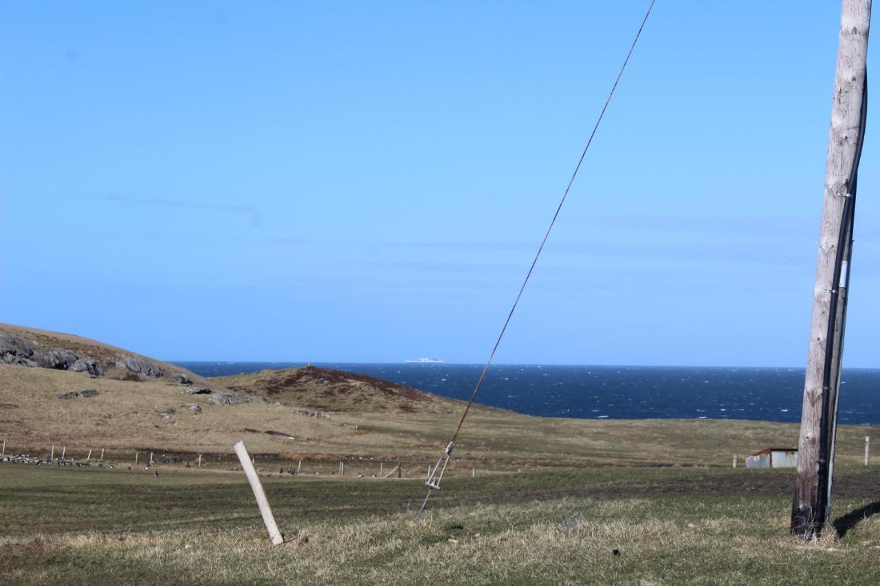 Malin Head Stay SolasTobann ArtHouse Room 1 Ensuite Exterior foto