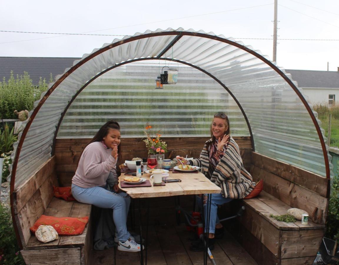 Malin Head Stay SolasTobann ArtHouse Room 1 Ensuite Exterior foto