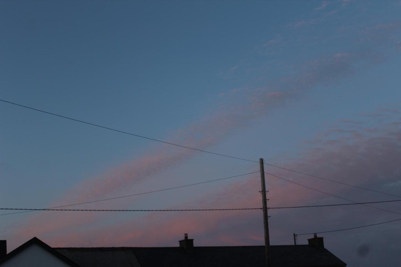 Malin Head Stay SolasTobann ArtHouse Room 1 Ensuite Exterior foto